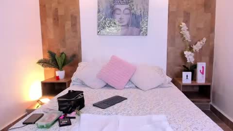 isabella_winkler online show from May 23, 10:44 am