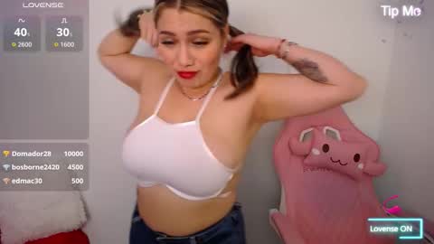 Snapshot of isabella_wish1 chatting on October 16, 8:29 pm isabella_wish1 online show from October 16, 8:29 pm