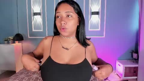 isabella zc online show from July 16, 12:30 pm