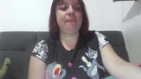 isabellaa_hills_ online show from April 9, 3:29 pm