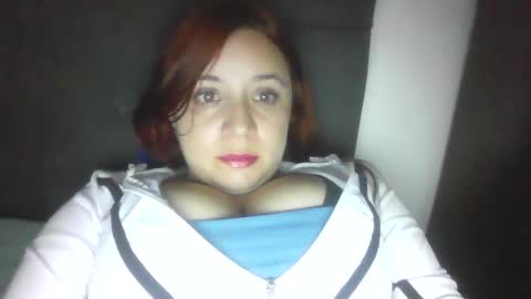 Snapshot of isabellaa_hills_ chatting on October 5, 12:08 am isabellaa_hills_ online show from October 5, 12:08 am