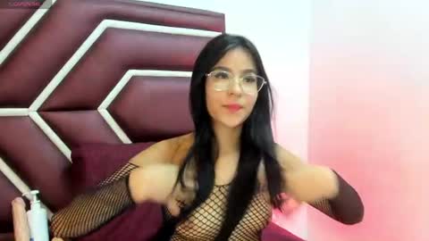 isabelladol online show from June 26, 2:00 pm