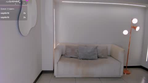 Isa Hill  online show from December 6, 1:24 am