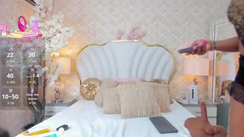 Snapshot of isabellakanned chatting on October 3, 2:25 pm Isabella  online show from October 3, 2:25 pm