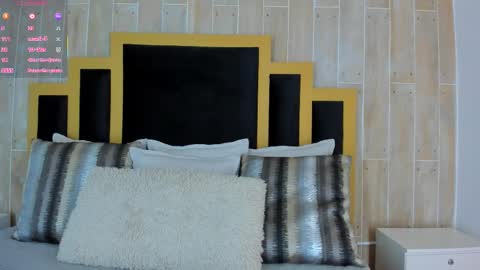    online show from December 4, 8:41 pm