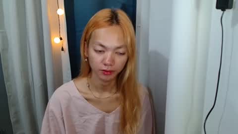 isabellatx online show from April 9, 9:04 am