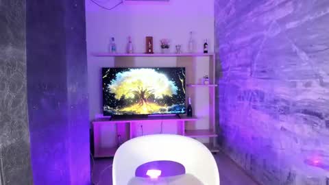 Isa online show from February 20, 4:47 pm