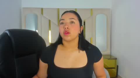 isabellrodriguez18 online show from September 22, 12:59 am