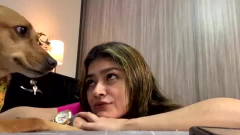 Snapshot of isabelprietoo chatting on October 7, 1:45 am Isa online show from October 7, 1:45 am