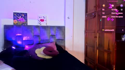 Isabela  online show from October 31, 4:24 am