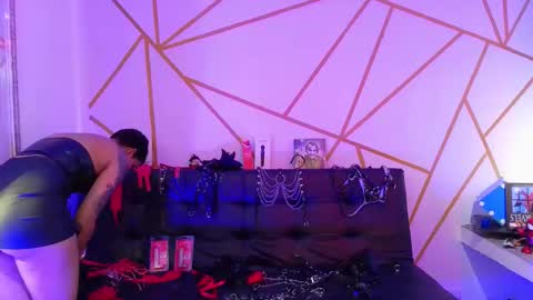 Snapshot of ise_lunny chatting on October 19, 3:00 am isabela online show from October 19, 3:00 am