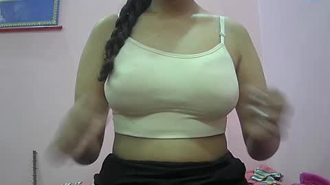 ishika_singh_ online show from October 22, 3:21 am