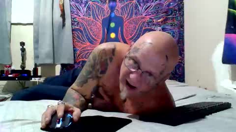 ishootropes77 online show from February 14, 9:01 am