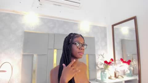 Snapshot of isisbrown_ chatting on October 14, 2:25 am ISIS online show from October 14, 2:25 am