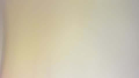 Snapshot of isisbrown_ chatting on October 13, 2:24 am ISIS online show from October 13, 2:24 am