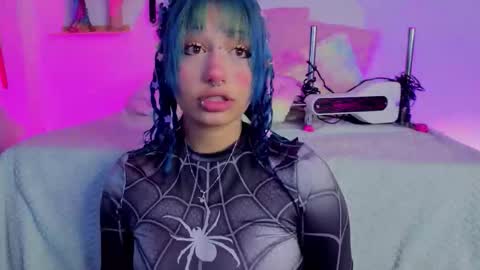 Isisjones18 online show from February 12, 3:21 am