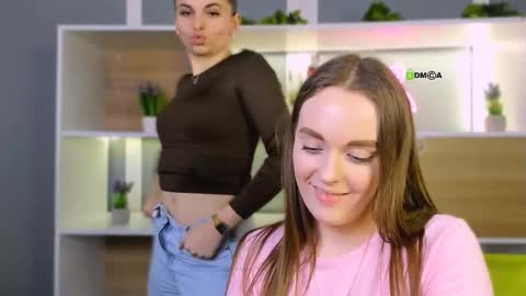 isla_dior online show from February 23, 5:59 pm