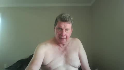 Snapshot of island625103 chatting on September 22, 7:40 pm island625103 online show from September 22, 7:40 pm