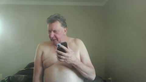 Snapshot of island625103 chatting on October 2, 6:39 pm island625103 online show from October 2, 6:39 pm