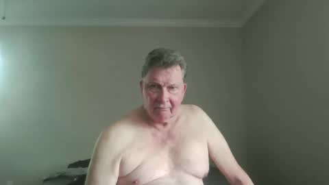 Snapshot of island625103 chatting on October 7, 6:26 pm island625103 online show from October 7, 6:26 pm