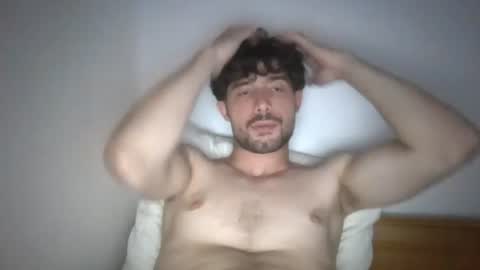 islaysince97 online show from July 12, 9:01 am