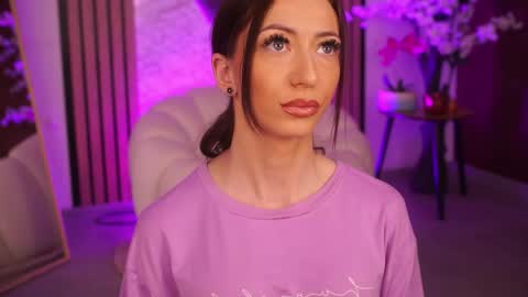 isRubyFever online show from May 14, 5:05 am