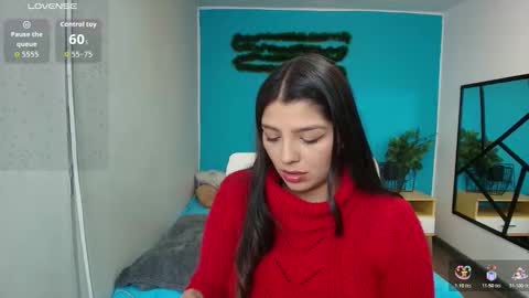 Issa  online show from December 18, 9:15 am