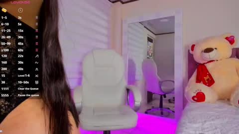 Isa  online show from November 16, 12:56 am