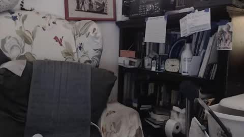 ImYourBitch online show from May 18, 4:07 am