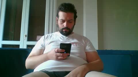 ItalianBigBoy93 online show from October 21, 12:43 pm