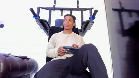 Italo Moore online show from November 10, 11:46 am