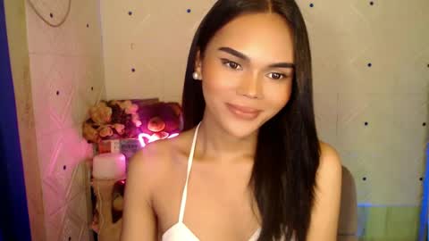 Snapshot of itgirl_cathy chatting on February 28, 12:43 am CathCathy online show from February 28, 12:43 am