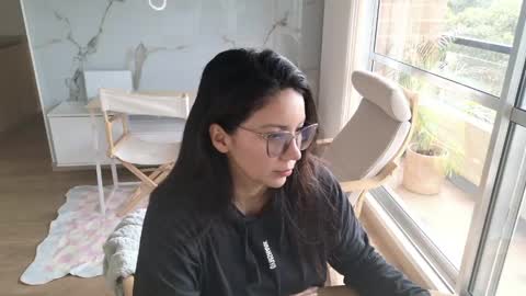 Jessi online show from May 11, 8:28 pm