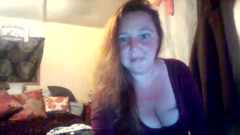 Snapshot of its_kimber chatting on October 16, 11:21 am its kimber online show from October 16, 11:21 am