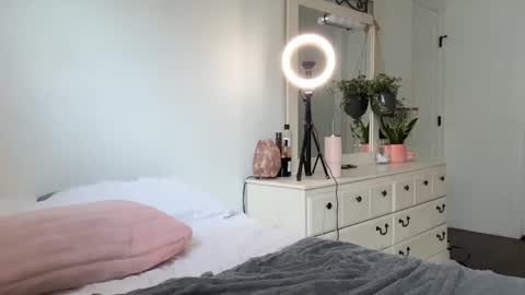 Aria Jackson online show from April 3, 3:30 pm