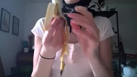 itshayley online show from June 2, 5:37 pm