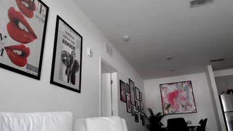 Snapshot of itsmealexisrae chatting on September 18, 5:06 pm Alexis Rae online show from September 18, 5:06 pm