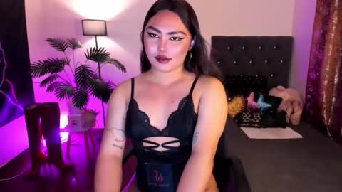 Siana online show from April 30, 6:57 pm