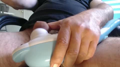 itsmeyes69 online show from March 2, 12:45 pm