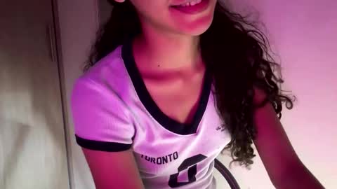 ItsSweetSinnyX online show from May 17, 2:43 am
