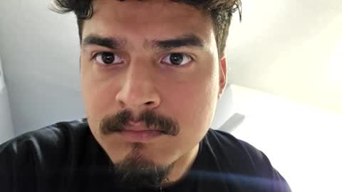 itswhatever1234 online show from April 6, 7:26 pm