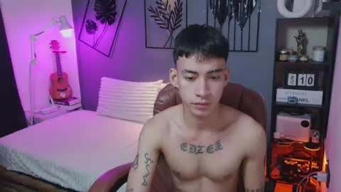 itsyour_edzel online show from June 10, 3:17 am