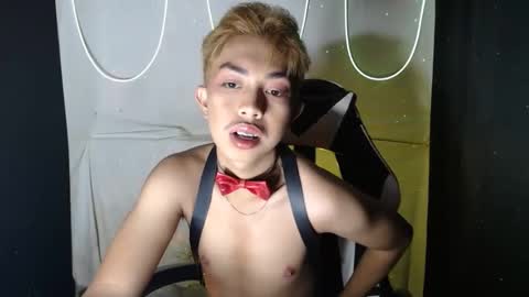 Kyle online show from April 11, 10:19 am