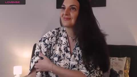 Melissa Khaan online show from February 2, 11:40 am