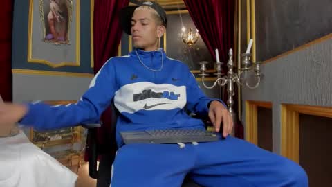 itszairen online show from March 10, 6:07 am