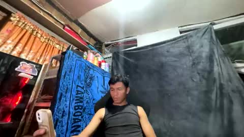 itzme_fred online show from April 28, 4:22 pm