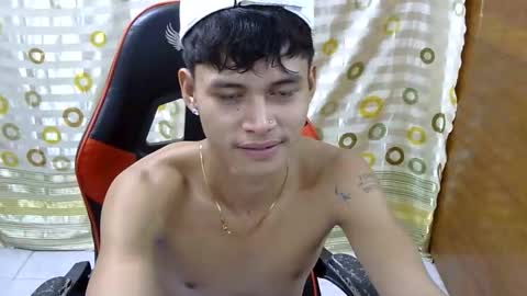 itzme_john online show from March 29, 10:06 am