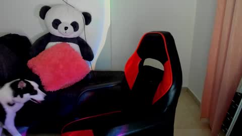 ivanna_essis online show from September 23, 1:32 am