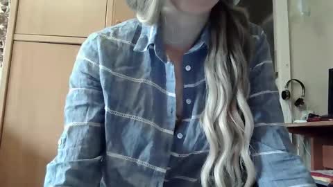 Snapshot of ivetta911 chatting on September 24, 10:00 am ivetta911 online show from September 24, 10:00 am