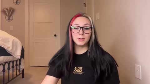 ivey jade online show from September 30, 5:29 am